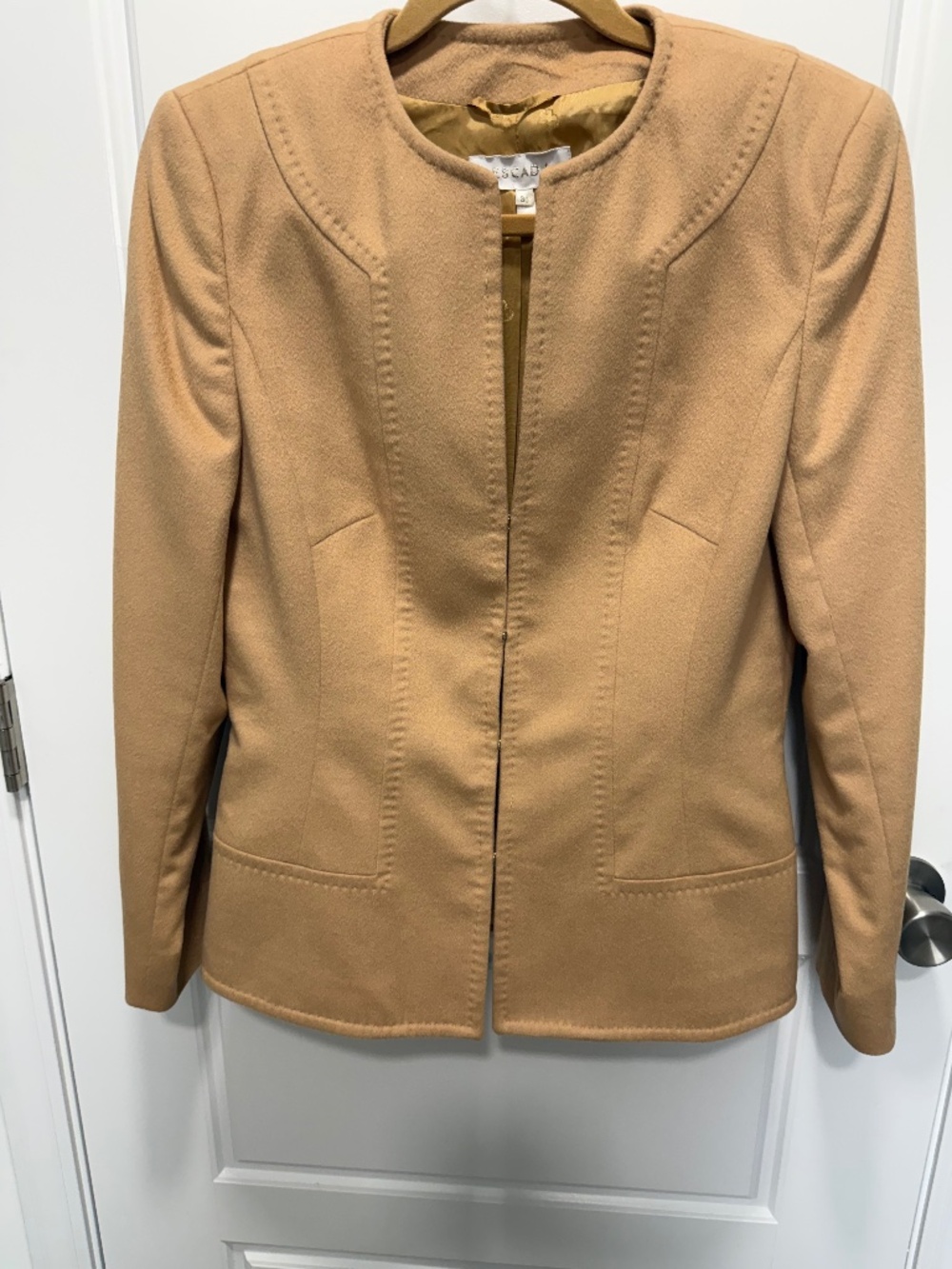 Escada Jacket Vintage size 6   Rabbit/new wool/cashgoria